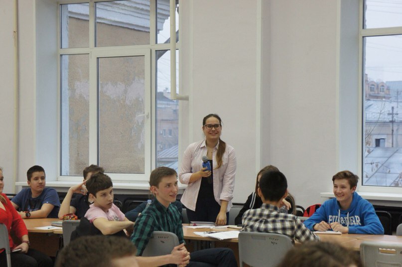 Девятиклассники «Клуба Эрудит» обсудили альтернативные источники энергии Иллюстрация к новости: Девятиклассники «Клуба Эрудит» обсудили альтернативные источники энергии